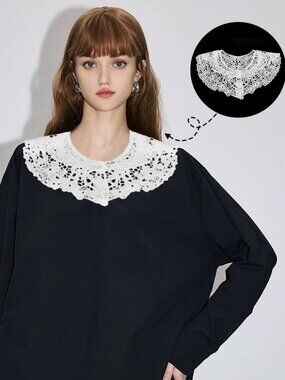 White Lace Collar
